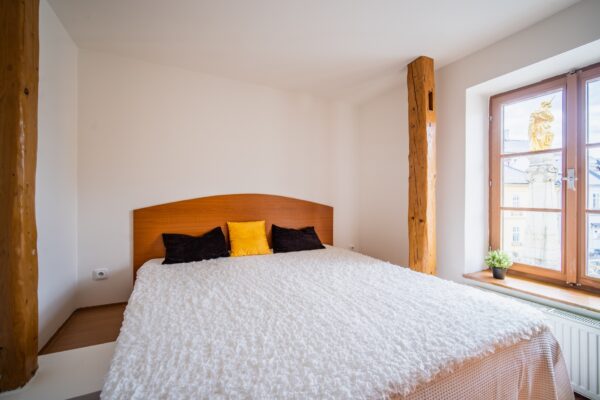 prodej-byt-3-kk-105-m2-sternberk-horni-nam-dsc06140-hdr-50f754